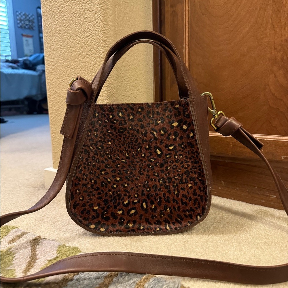 Madewell Sydney Leather Crossbody- leopard print